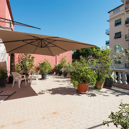 Cornelia Penthouse Bed & Breakfast Рим Екстериор снимка